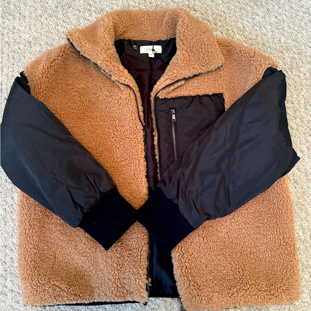SHERPA/TEDDY BEAR JACKET SIZE SMALL